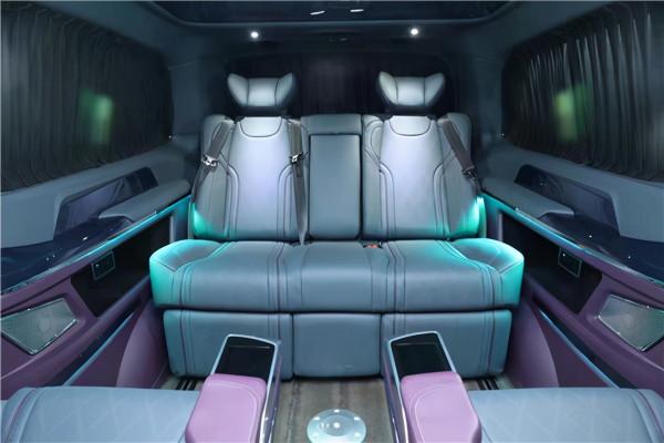 新款鉑馳維努斯系列黑金款七座商務車,義大利設計師聯合打造 新款鉑馳維努斯系列黑金款七座商務車,義大利設計師聯合打造