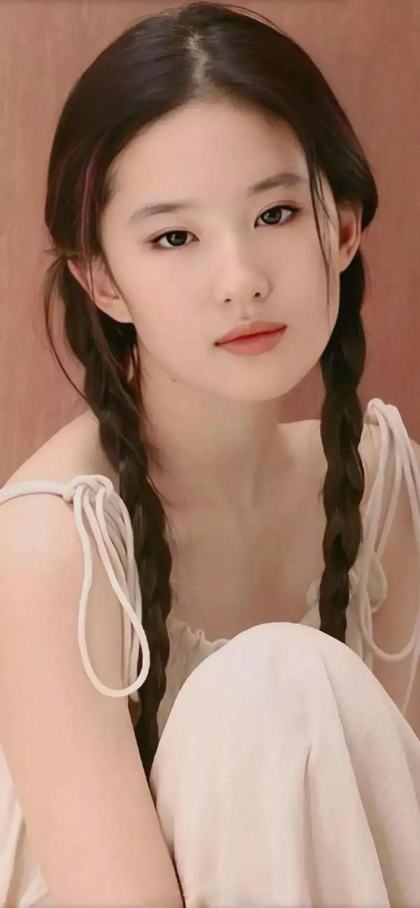 神仙姐姐劉亦菲：甜美可愛高畫質寫真集