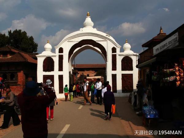 東歐尼泊爾俄羅斯土耳其希臘……退休後，陪你走過山高水長