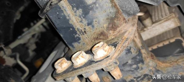 有人花錢吃喝，有人花錢買普拉多，10款現在還賣27萬，合理嗎？