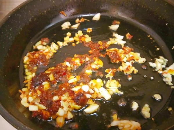 寒冷的冬天，做一份這樣的暖身菜，營養美味，女兒開心，媽媽滿足