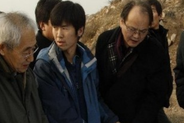 陝西一地出土皇帝珍寶，慘遭當地村民哄搶，它們為何會出現在這裡