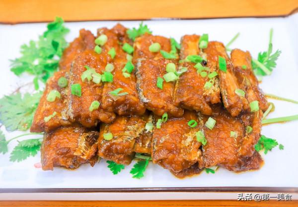 帶魚怎麼做才好吃，廚師長分享飯店秘製做法，鮮香入味，醬香濃郁