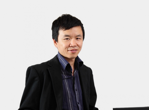 騰訊元老魏震：攢夠錢隱居紫蓬山，建200畝世外桃源，餵雞養羊