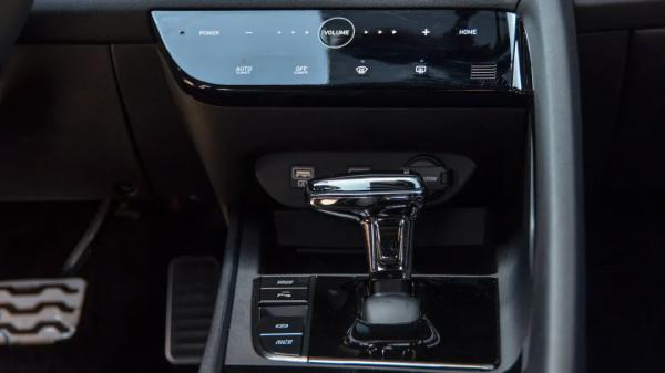 ";爺青回"; 第七代伊蘭特能不能做回曾經的王者 ";爺青回"; 第七代伊蘭特能不能做回曾經的王者