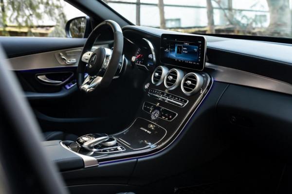 Manhart改裝AMG C63 V8發動機壓榨702匹