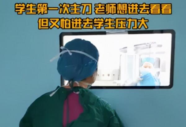 拘留15日!黑龍江一女公務員狂扇母親耳光索要存款【三分鐘法治新聞全知道】 拘留15日!黑龍江一女公務員狂扇母親耳光索要存款【三分鐘法治新聞全知道】