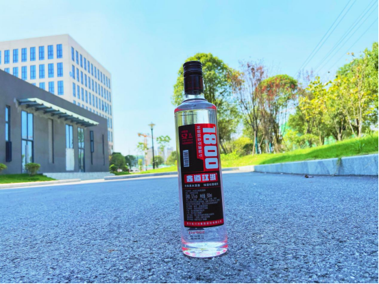 盤點四川最親民的4款光瓶系列白酒,讓你認清真正的光瓶好酒 盤點四川最親民的4款光瓶系列白酒,讓你認清真正的光瓶好酒