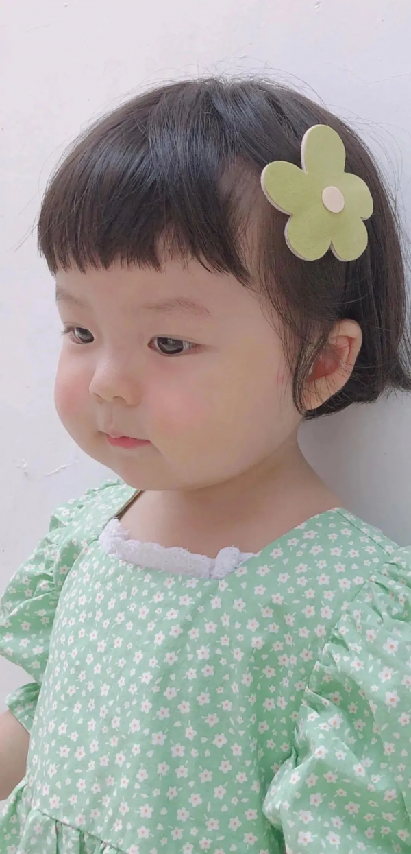 一組超好看的丸子妹桌布和帥氣的動漫男頭