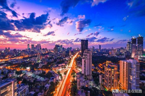 孟買的貧富差距：28位富豪的資產總和，是2000萬市民的82倍