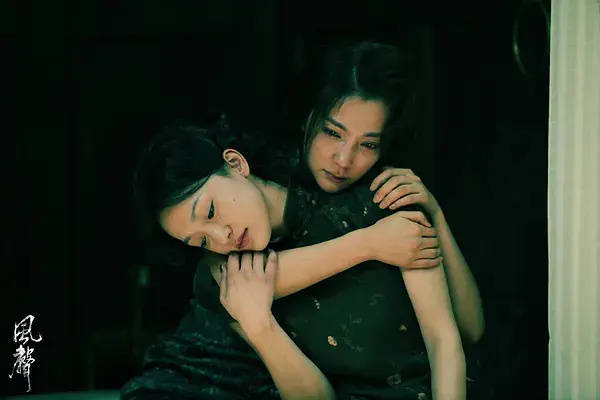 盤點那些雙女主雜誌封面,歐陽娜娜張子楓殺瘋了,姐姐們的更絕 盤點那些雙女主雜誌封面,歐陽娜娜張子楓殺瘋了,姐姐們的更絕