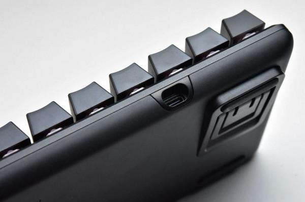 火軸+PBT鍵帽+全鍵無衝+61鍵佈局，HyperX就算不賣貨也要推它