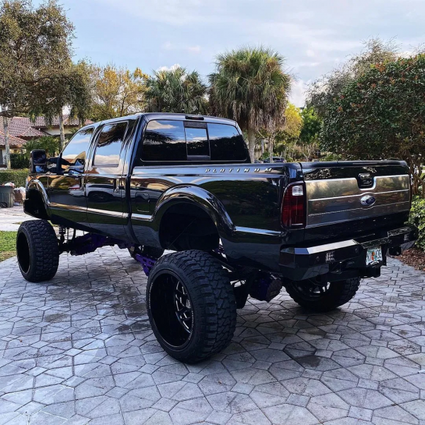 「圖集」皮卡改裝｜這大皮卡搞得酷不酷