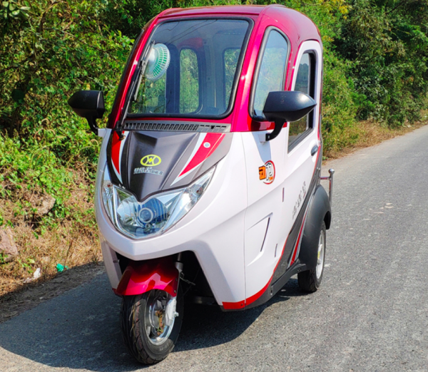 雷霆皇電動三輪車測評：搭載800W永磁電機，可載3人，不怕溜坡
