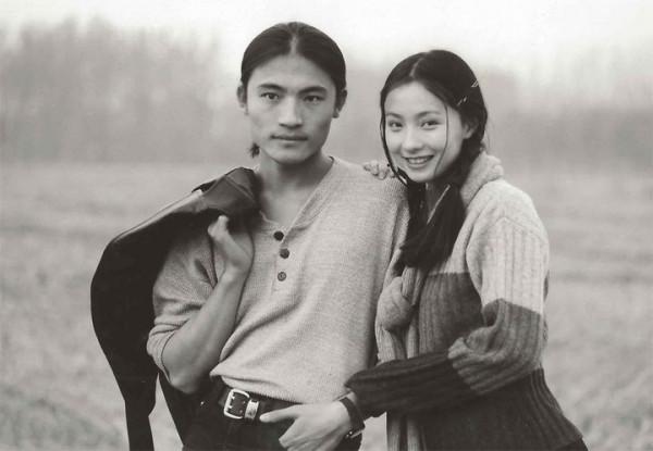 《突圍》中的老戲骨曾經也是小鮮肉 耿樂長髮飄飄 句號瘦得皮包骨 《突圍》中的老戲骨曾經也是小鮮肉 耿樂長髮飄飄 句號瘦得皮包骨