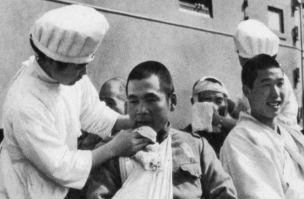 1945年，中國連長娶日本女戰俘，隱居四川，幾十年後繼承上億財產