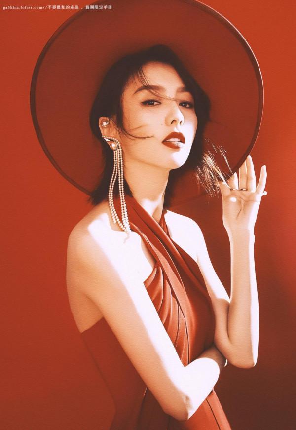 佟氏七寶車,麗日坐高閣,婭相兼尤美,粉紅女郎佟麗婭 佟氏七寶車,麗日坐高閣,婭相兼尤美,粉紅女郎佟麗婭