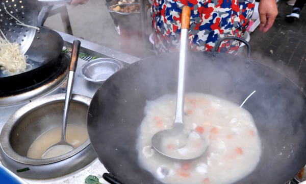 湖北路邊小破店，5年只用魚做招牌，環境不好消費高，吃的人還多
