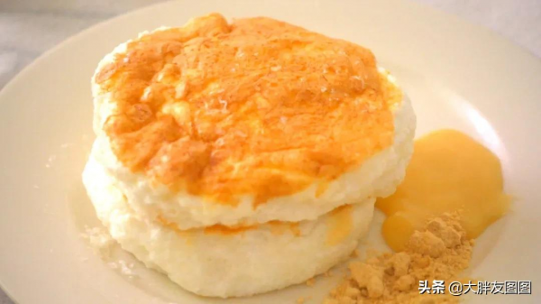 剩飯也能做成鬆餅?不要麵粉,不要烤盤,軟蓬蓬,香噴噴 剩飯也能做成鬆餅?不要麵粉,不要烤盤,軟蓬蓬,香噴噴