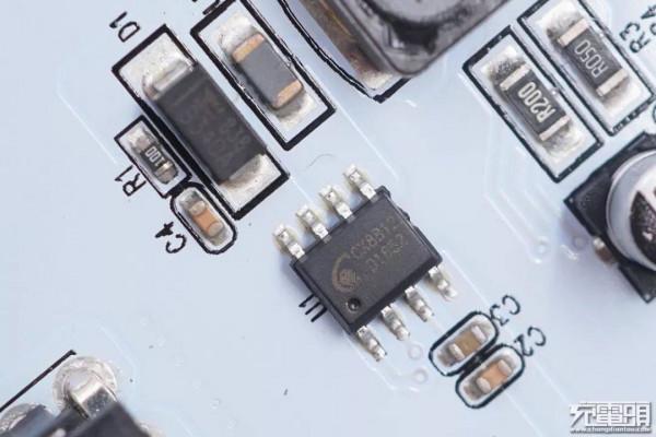 23款內建誠芯微DC-DC晶片電源產品拆解彙總
