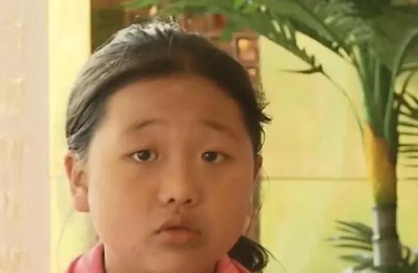 農村女孩上《變形記》染上公主病，回村後不適應，哭著要找富爸爸