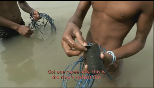 印度是如何用恆河水賺錢的?只有你想不到的,沒有印度人做不到的 印度是如何用恆河水賺錢的?只有你想不到的,沒有印度人做不到的