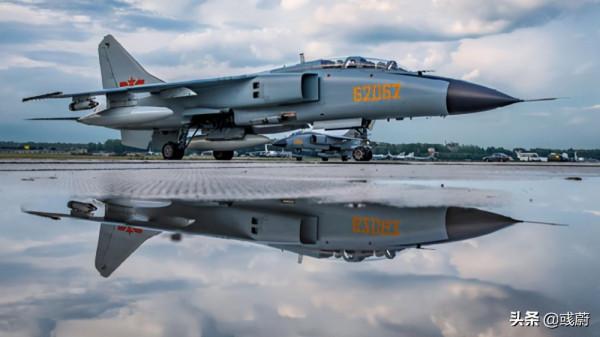 殲16從一開始就定位替代殲轟七，為何海航至今未見殲16裝備服役？