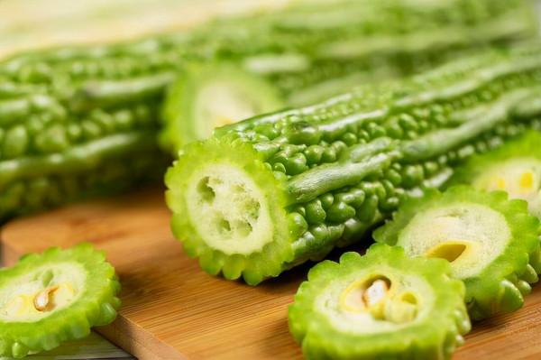 胃不好的人，建議：蔬菜若挑著吃，少吃這4種，胃或能舒服點