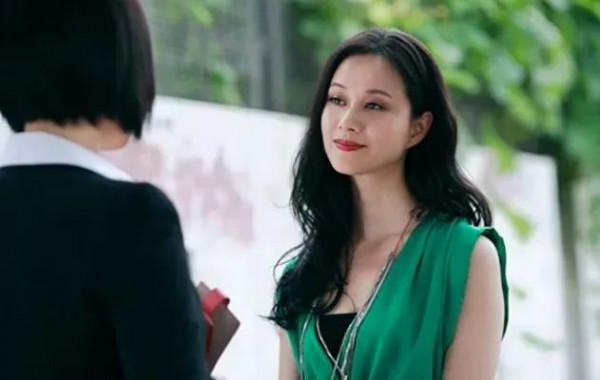 至今未嫁的8位大齡女星，多人情史複雜，1人情史為零，沒談過戀愛