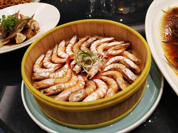 今天相聚在君品酒店，給寶寶過十歲生日