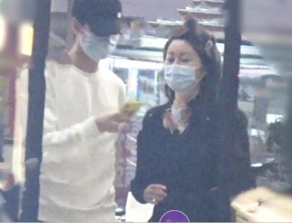 娛樂圈12位偶像被曝購DR鑽戒，宋威龍夏之光在列，焉栩嘉否認