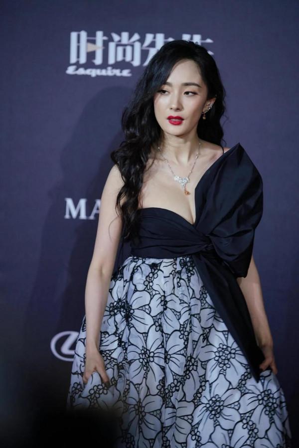 女星的時尚現場，大冪冪是必不可缺的