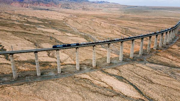 敦煌鐵路——戈壁秘境