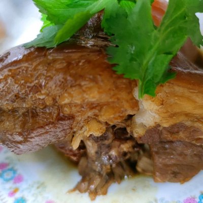 冰糖肘子---東北家常版 冰糖肘子---東北家常版