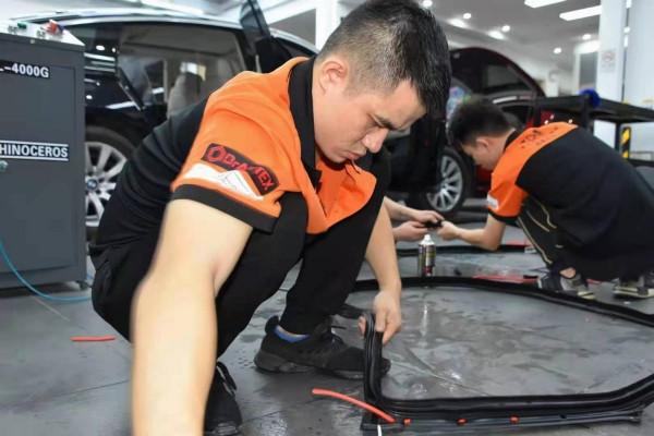 車內靜謐有竅門 底盤和車門密封條這樣做能起關鍵作用 車內靜謐有竅門 底盤和車門密封條這樣做能起關鍵作用