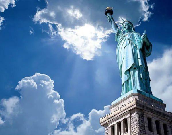 歐盟終於搬起石頭砸了自己的腳 歐盟終於搬起石頭砸了自己的腳