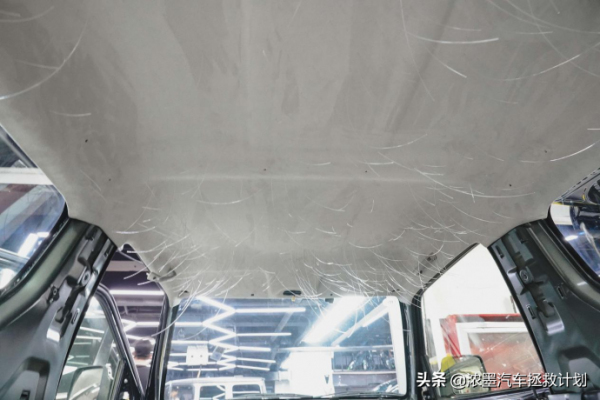 「可愛小車」整備一臺袖珍小車鈴木吉姆尼，有型才能釋放你的個性