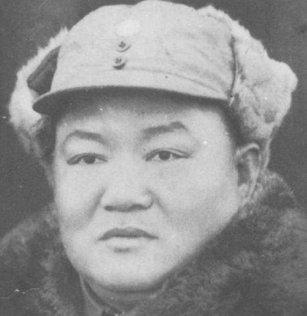 羅炳輝:從奴隸到將軍,重病中解放棗莊,49歲逝世十萬軍民送行 羅炳輝:從奴隸到將軍,重病中解放棗莊,49歲逝世十萬軍民送行