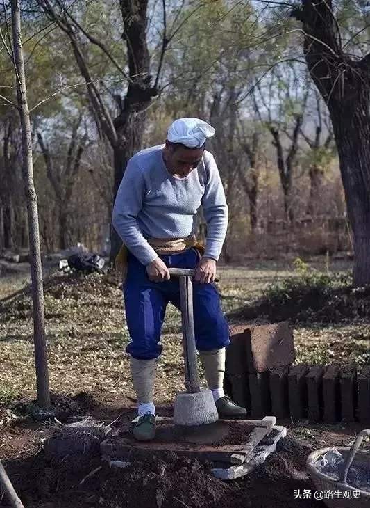 西北人為什麼把土坯叫做胡基?用它來蓋房子,與“胡人”沒有關係 西北人為什麼把土坯叫做胡基?用它來蓋房子,與“胡人”沒有關係