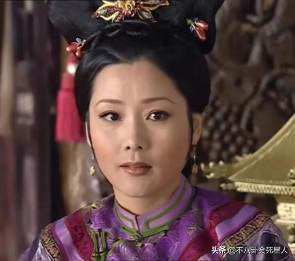 6位中年媽媽專業戶，長了有錢人的臉，個個氣質出眾，沒法演窮人