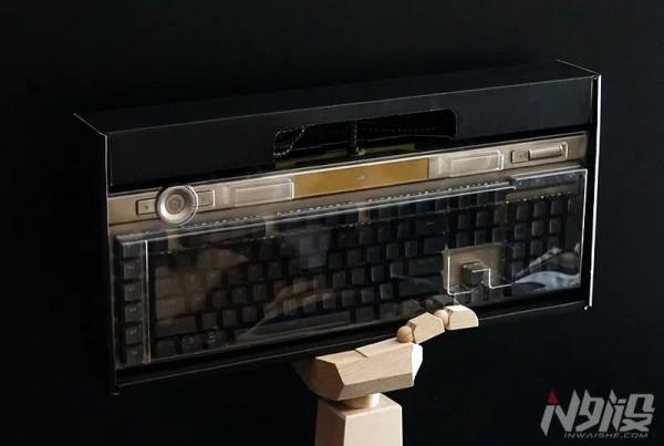 盡帶黃金甲 海盜船K100璀璨金特別版機械鍵盤圖賞