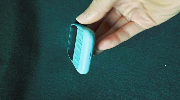 外形像掃碼槍的手機，體驗諾基亞220復刻版，幾大升級後依然耐用