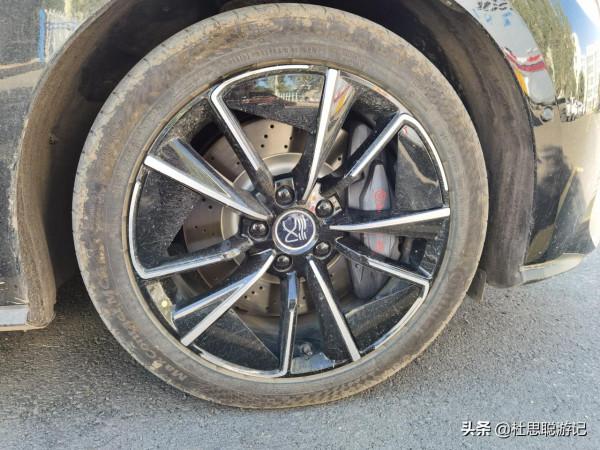 漢EV自駕新疆,木壘博物館最有意思的是錢幣按照朝代分別給你展現 漢EV自駕新疆,木壘博物館最有意思的是錢幣按照朝代分別給你展現