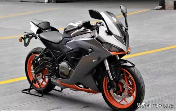 國產小排量雙缸跑車新標杆 QJMOTOR賽350雙碟版實拍 國產小排量雙缸跑車新標杆 QJMOTOR賽350雙碟版實拍