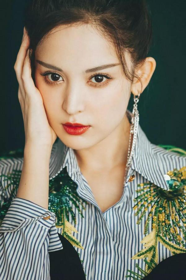 古力娜扎21張美冊，欣賞