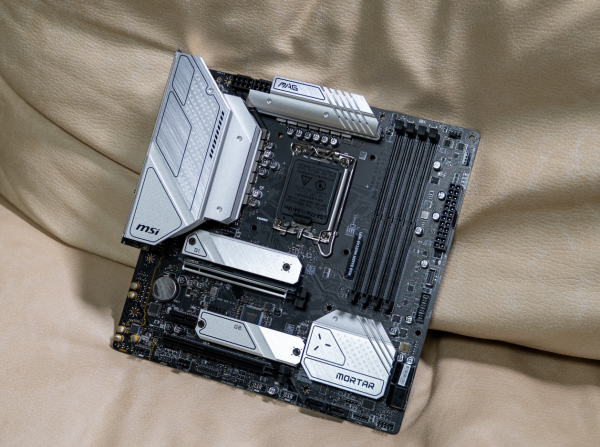 12代酷睿絕配，十銓c440冰雪女神PCIe4.0固態測評