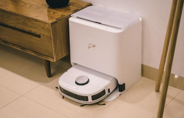 掃拖洗烘，一步到位：美的智慧掃拖機器人W11體驗