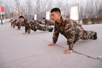 組圖｜冬季大練兵，“燃”起來