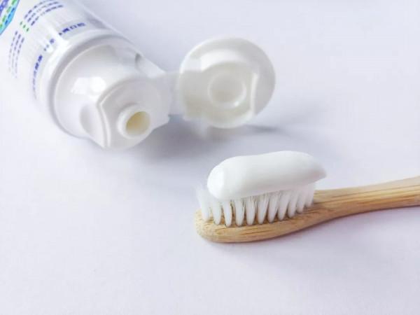 鍋底油汙又厚又髒，“去汙神器”也沒用？這些不花錢的方法更管用