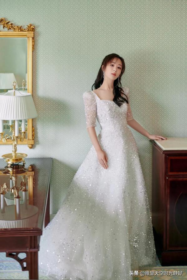 盤點 楊紫的女神衣櫥之絕美禮服裙大賞 瘦下來的小猴子越來越漂亮了 盤點 楊紫的女神衣櫥之絕美禮服裙大賞 瘦下來的小猴子越來越漂亮了
